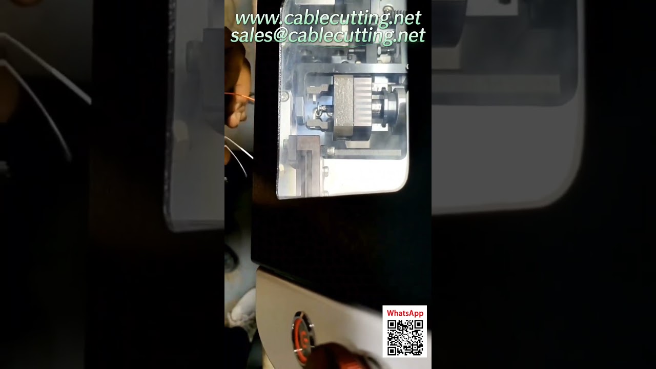 絶縁チューブ端子圧着機｜0.3～3mm²電線対応の自動圧着・切断機