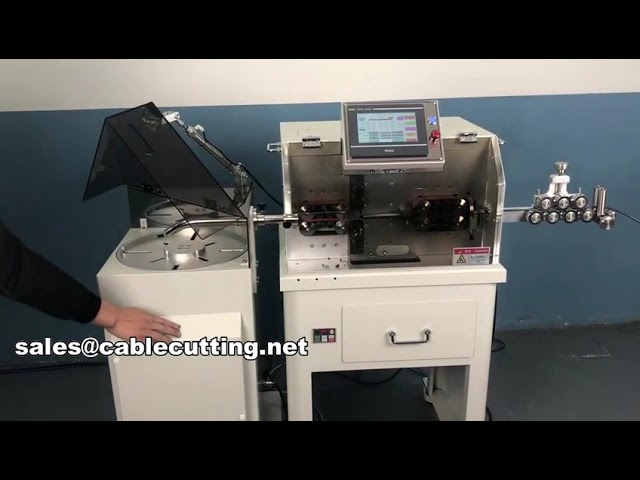 WPM-680 全自動マルチコアシース線切断・剥離・巻取り一体機
