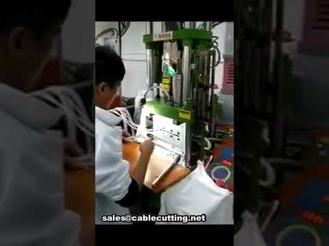 高精度縦型射出成形機 WPM-701-1.5T｜工場自動化に最適なプラスチック成形装置