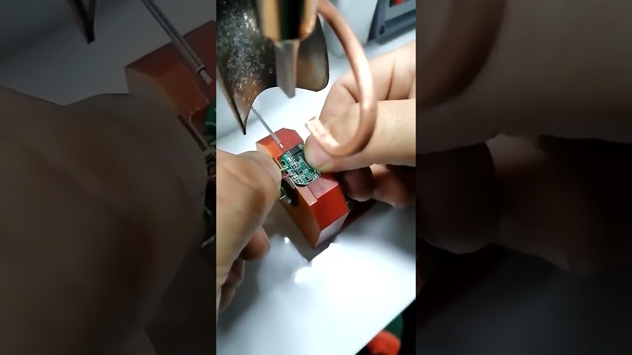 半自動USBケーブル製造機 | Lightning・Type-Cデータケーブルはんだ付け機 #マシン