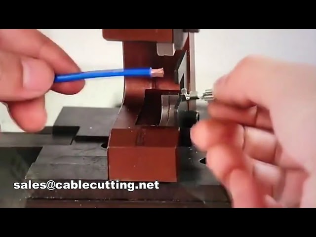 2000-Mold Injection Molding Machine for Industrial Automation