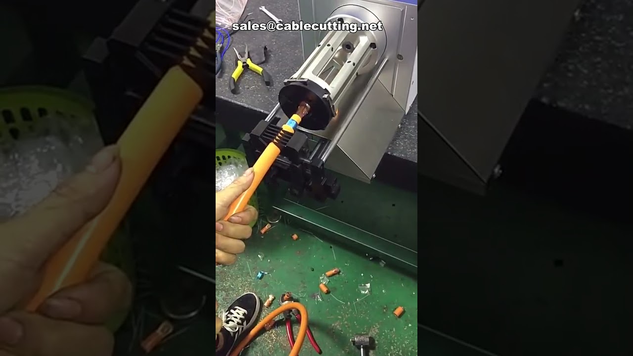 同軸ケーブル自動回転ストリッピングマシン｜高温対応線材加工機｜高精度ワイヤーストリッパー