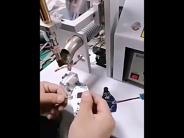 生産効率向上！高性能自動はんだ付けシステム | ワイヤー加工・PCB実装