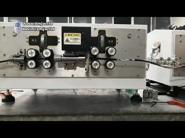 8輪駆動自動被覆剥離機 | BV線・電子ケーブル用 高精度ワイヤーストリッパー