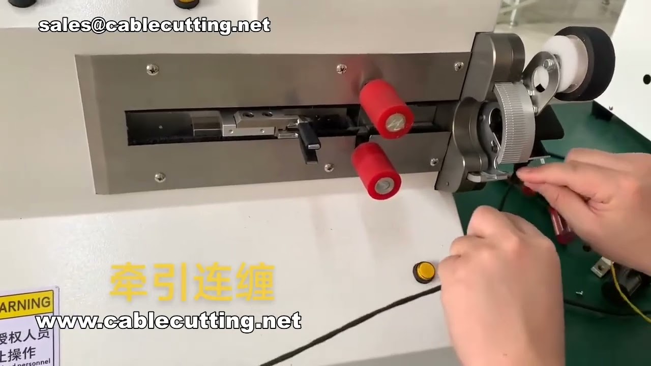 ワイヤーハーネステーピングを自動化する連続テープ巻き機 | 高速・高効率な製造ライン