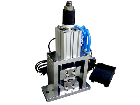 縦型アルミ箔切断機 WPM-901 - 半自動ワイヤーブラシマシン